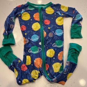 Little sleepies zippies pajamas no holes or stains